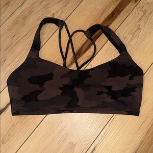 Lululemon Free to Be Bra